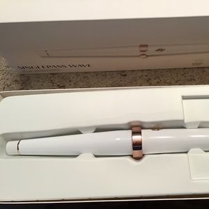 T3 Singlepass Wave Professional Styling Wand